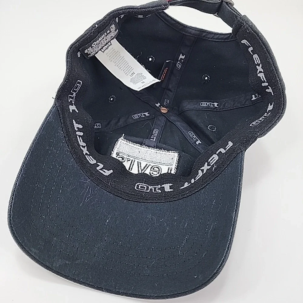 Levi's FlexFit 110 Baseball Cap Hat Black Red Blue‎ Stripe Strap back STRAUSS